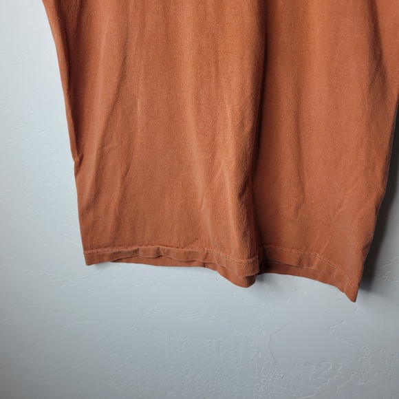 Real Dirt Life is Short Sleeveless Top - Picture 3 of 8